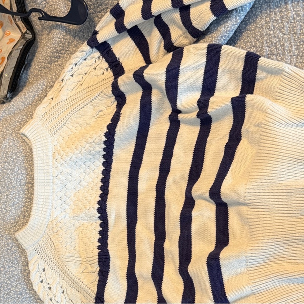 Elegant Striped Crew Neck Sweater - Cream and Navy